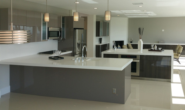 Luxe Claremont Ca Modern Kitchen Los Angeles By Hk