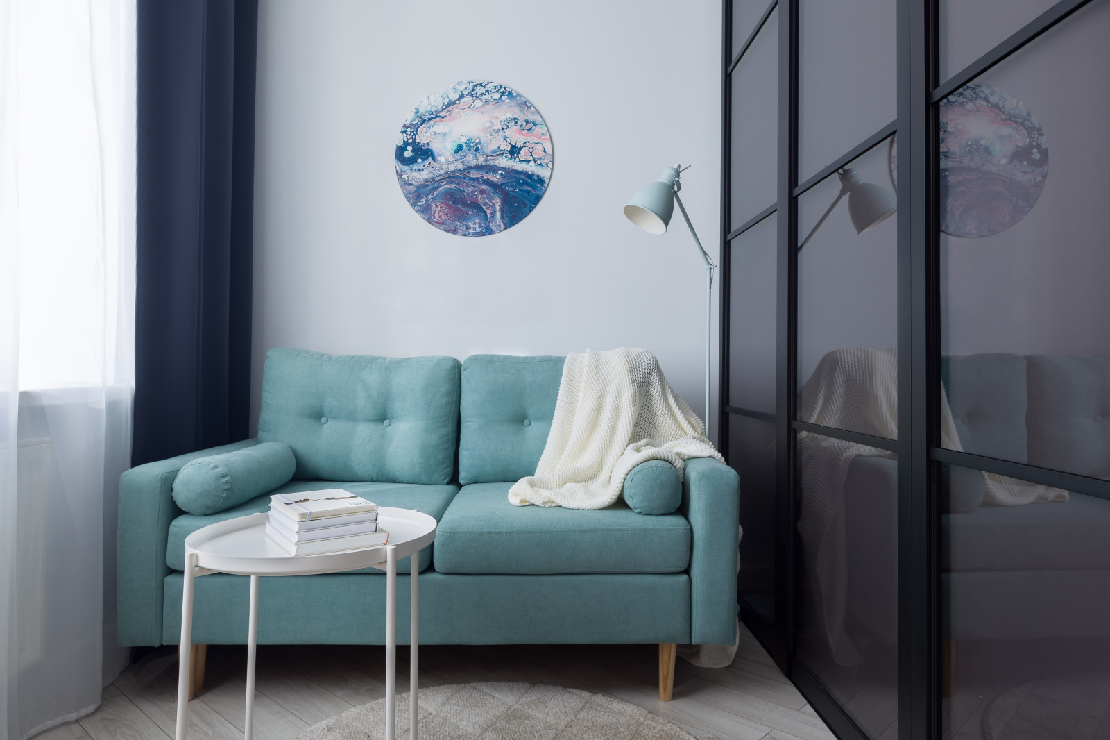 Дизайн-проект квартиры в ЖК "Новый Оккервиль" Минимализм с яркими акцентами 36м2