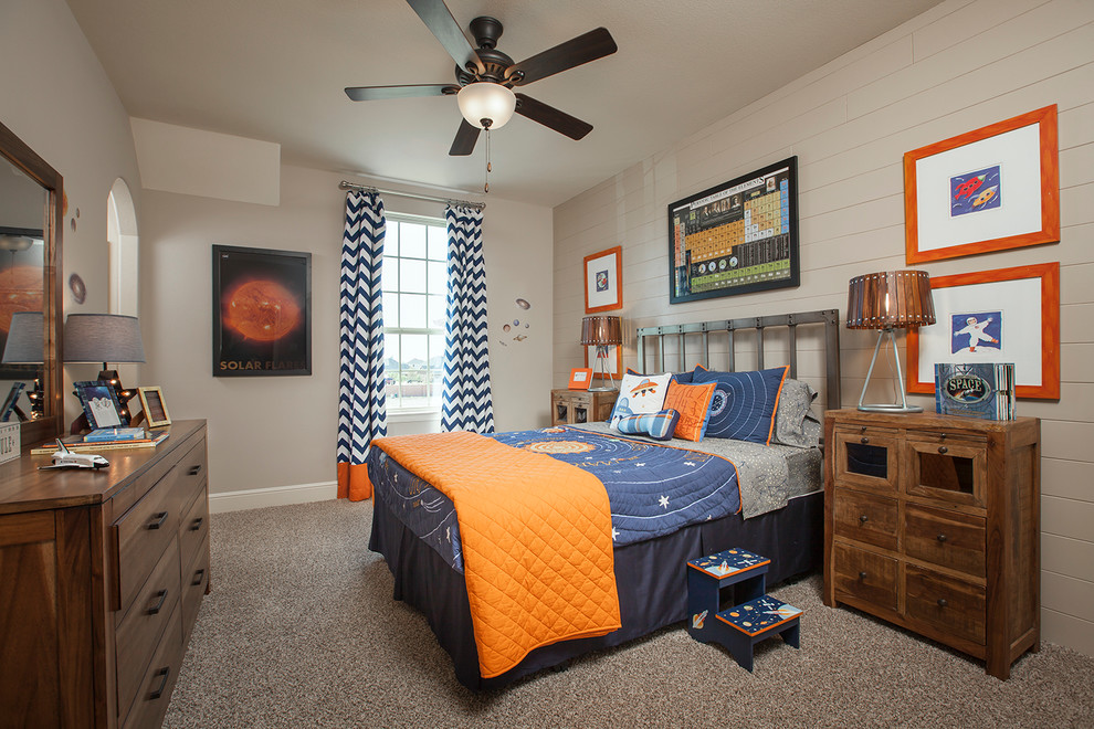 Photo of a traditional kids' bedroom for kids 4-10 years old and boys in Houston with grey walls and carpet.