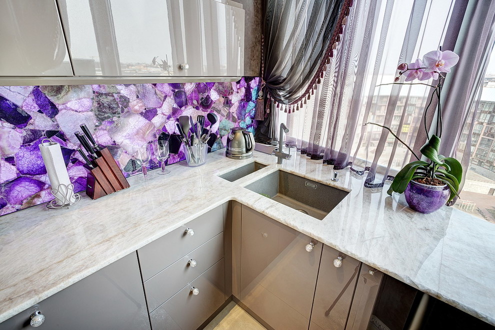 Натуральный камень в интерьере квартиры