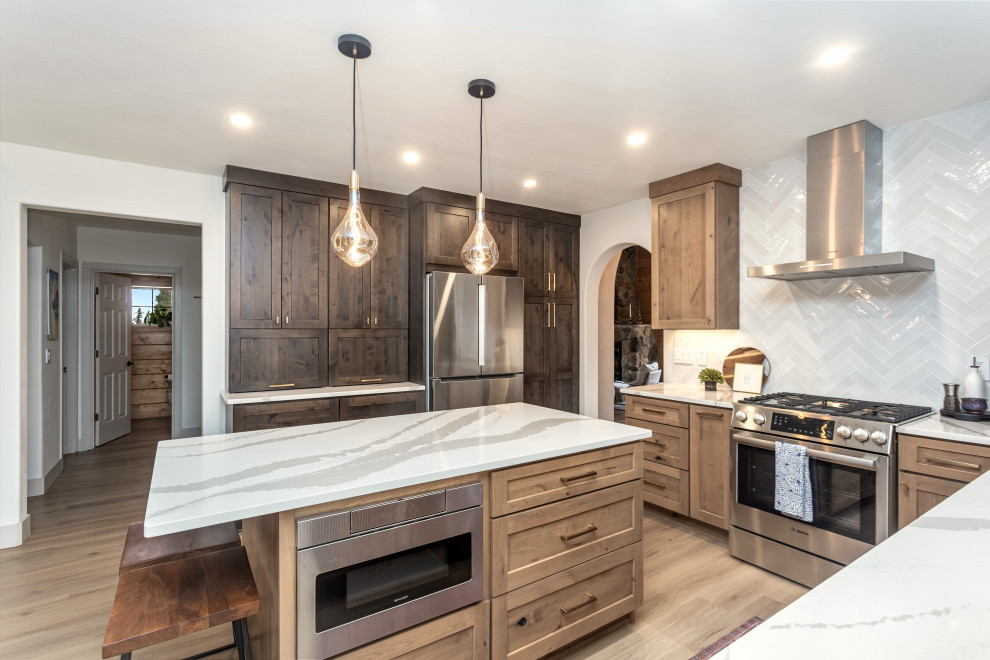 Kitchen - transitional kitchen idea