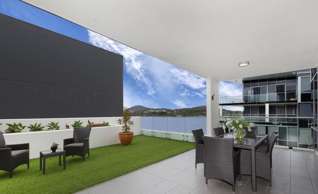 Styling Gallery contemporary-deck