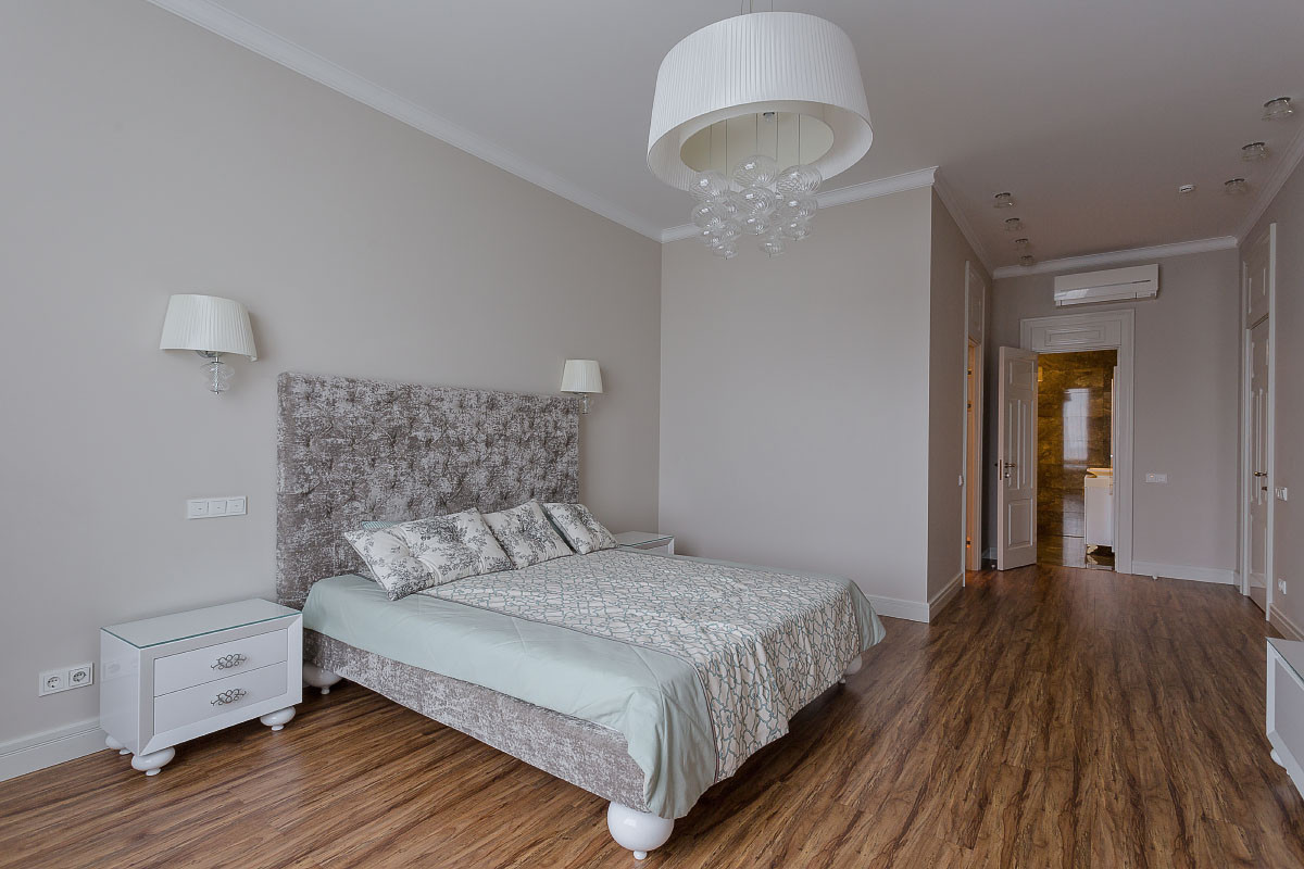 Мосфильмовская 8