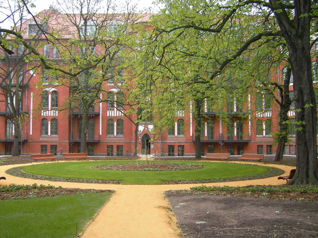 Joli Coeur Berlin Wohnen Im Denkmal Haus Fassade Mit Garten