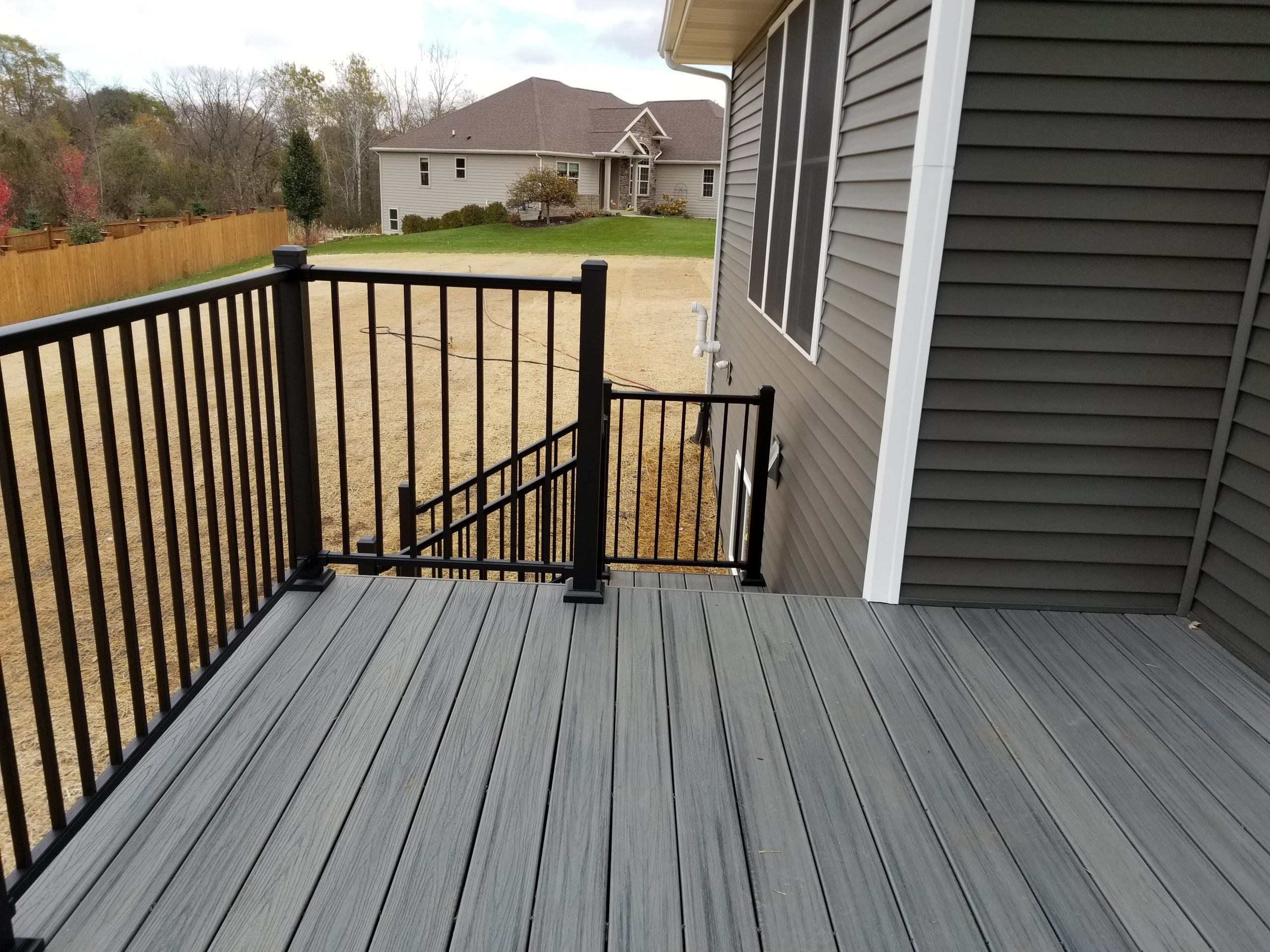 Composite deck with Aluminum rails