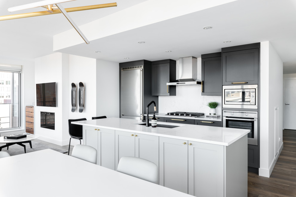 Home design - transitional home design idea