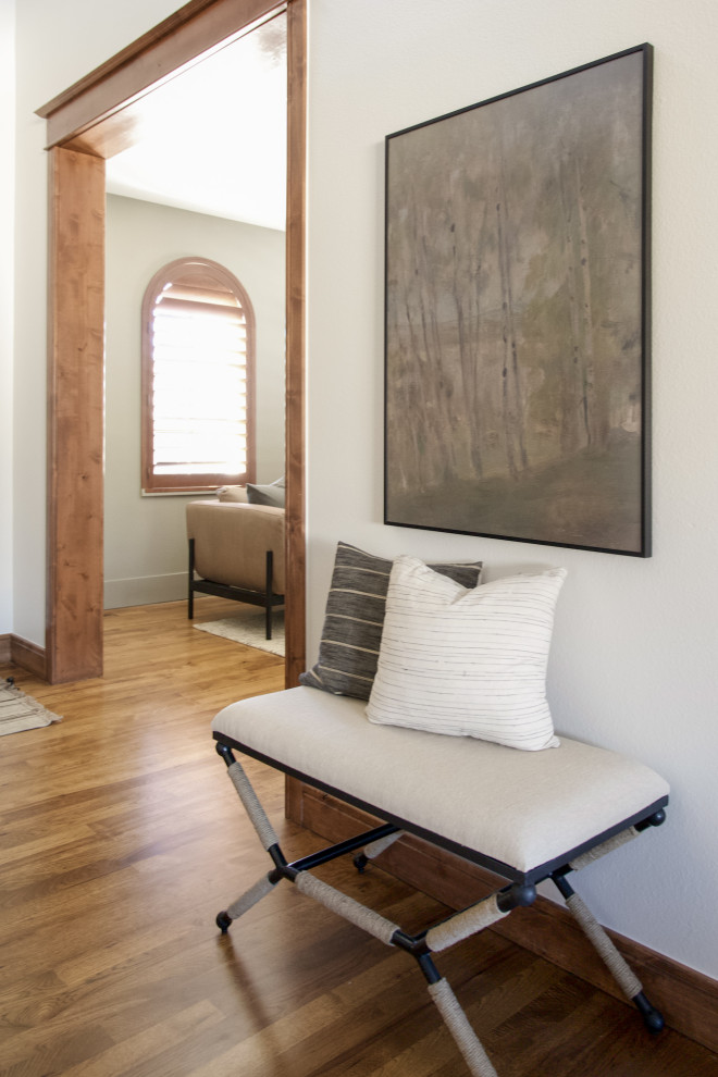 Entryway - transitional entryway idea in Denver