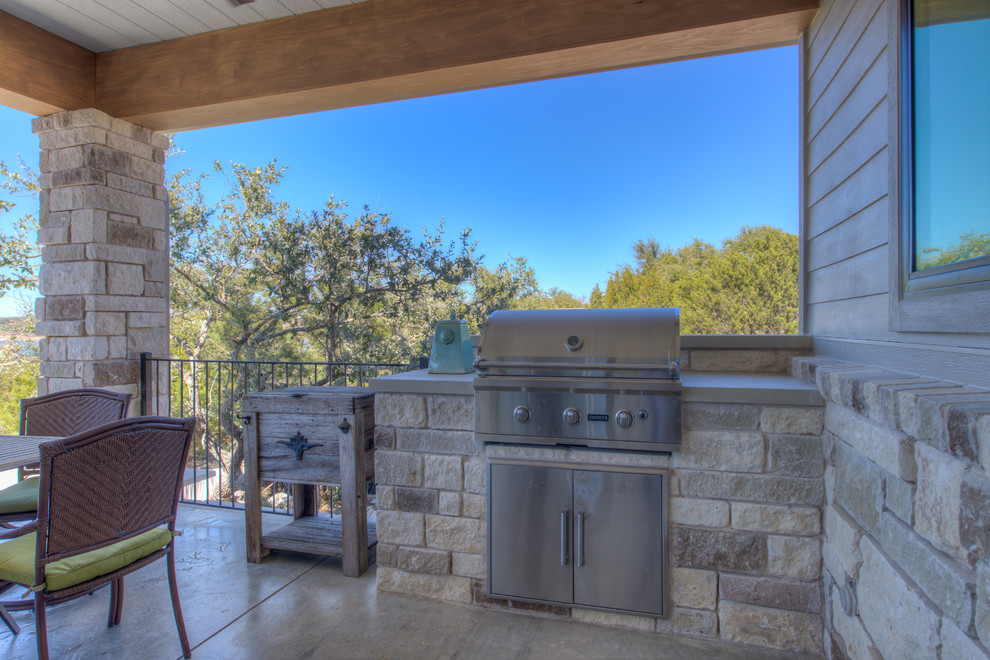 Inspiration for a transitional patio remodel in Austin