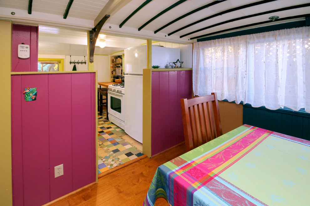 Eclectic dining room photo in San Francisco