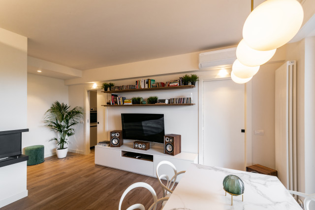 P&F HOUSE modern-wohnbereich