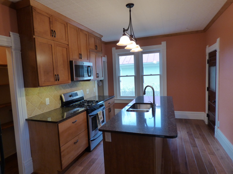 Inspiration for a transitional kitchen remodel in Cedar Rapids