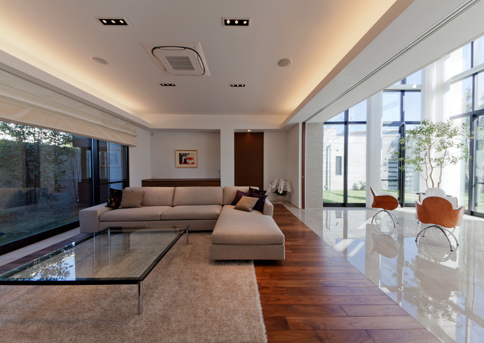 Inspiration for a midcentury living room in Nagoya.