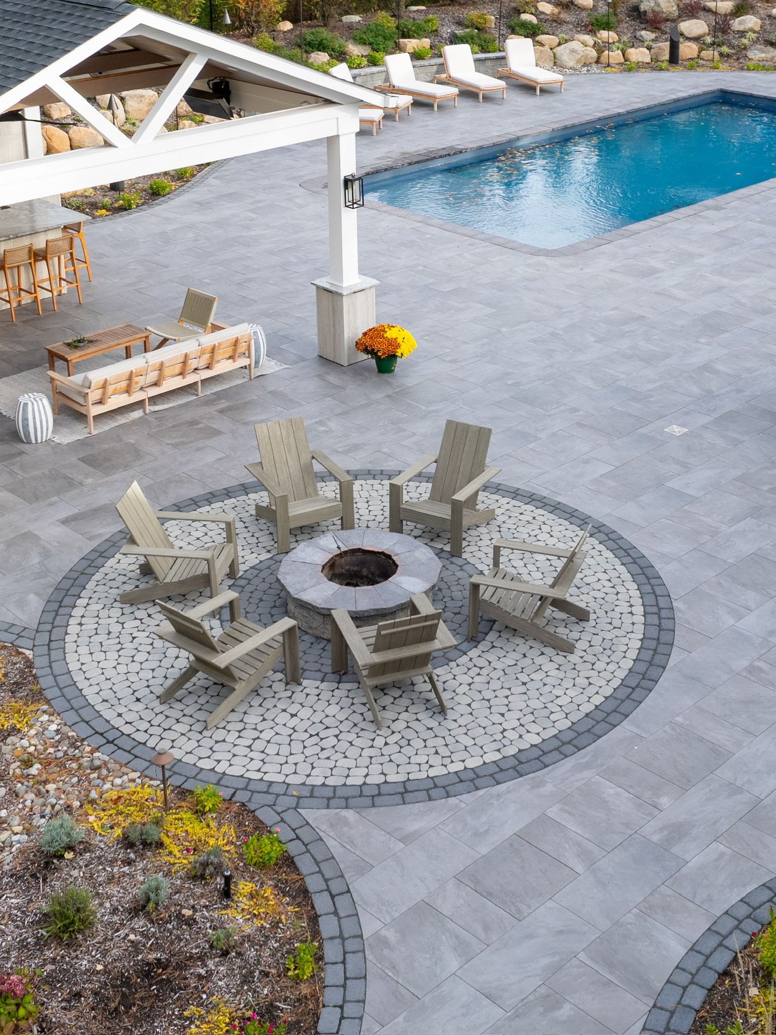 Porcelain Paradise with a Party Pavilian