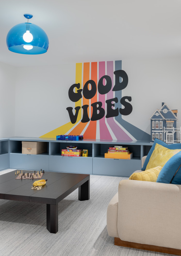 Inspiration för mellanstora moderna barnrum, med flerfärgade väggar, heltäckningsmatta och grått golv