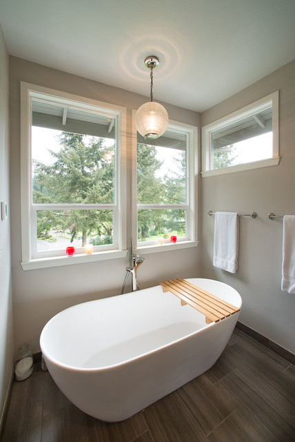 Rhapsody in Grey modern-badezimmer