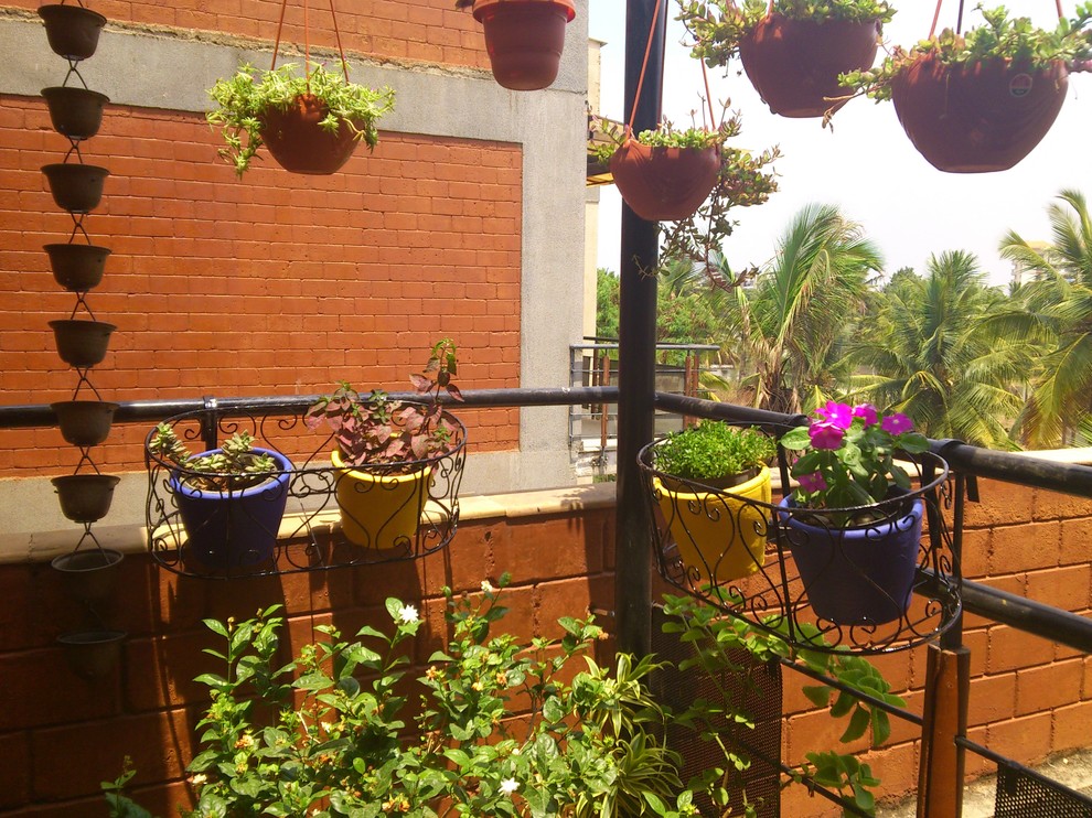 Photo of an eclectic patio in Bengaluru.