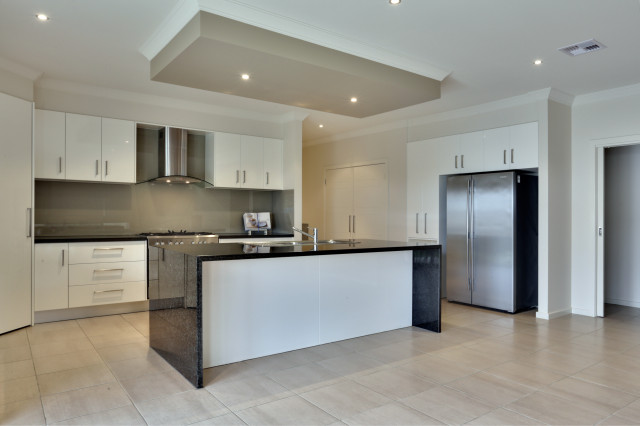 INDENTED HEAD Project contemporary-koek