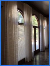 Example of a transitional home design design in Atlanta