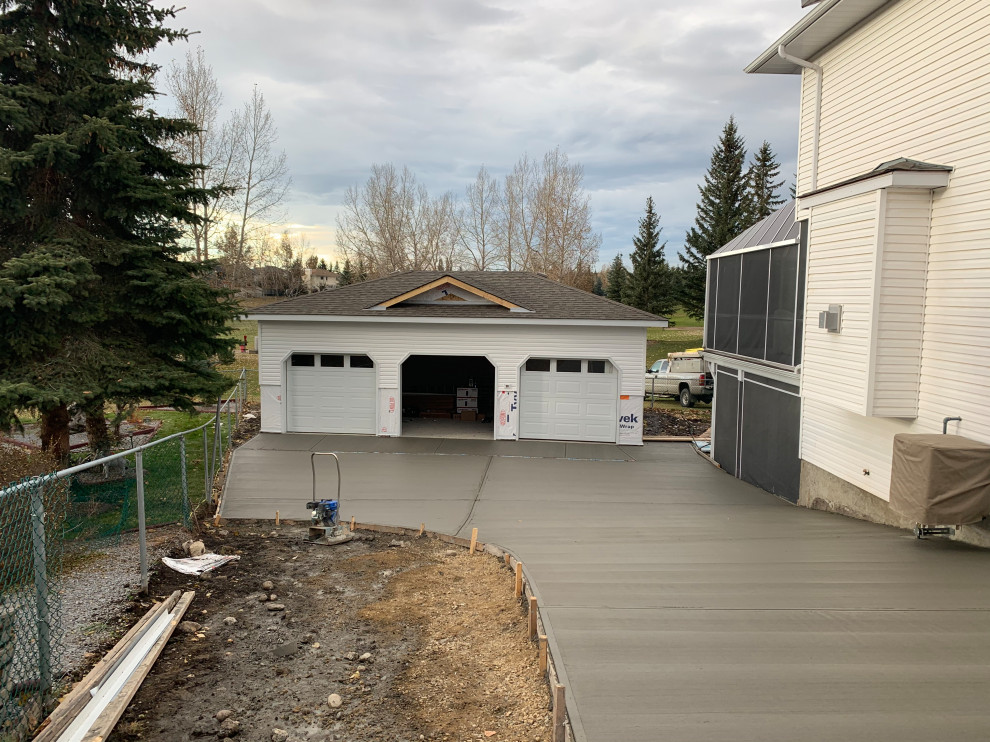 Back Yard Garage