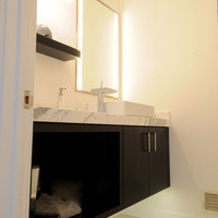 vanities modern-badezimmer
