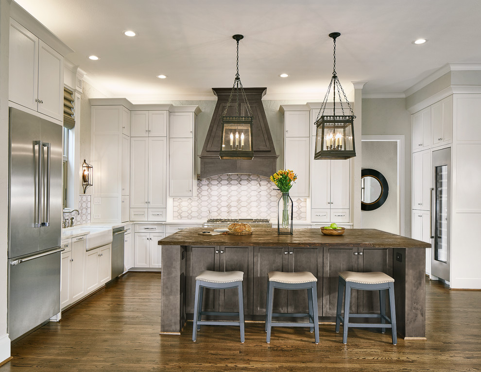 Inspiration for an expansive country kitchen in Dallas.