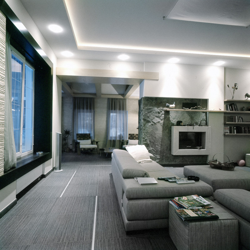 Реконструкция фасада и интерьер загородного дома в Семивраги.