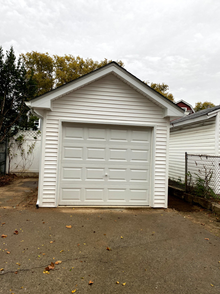 Rebuilding a detached garage in Forest Hills
