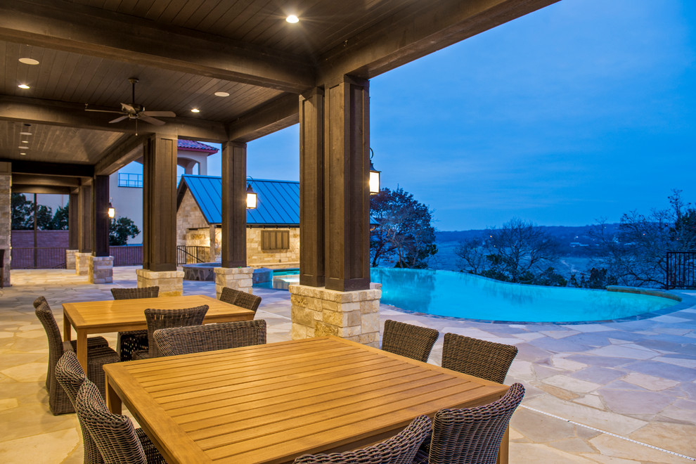 Example of a mountain style pool design in Austin