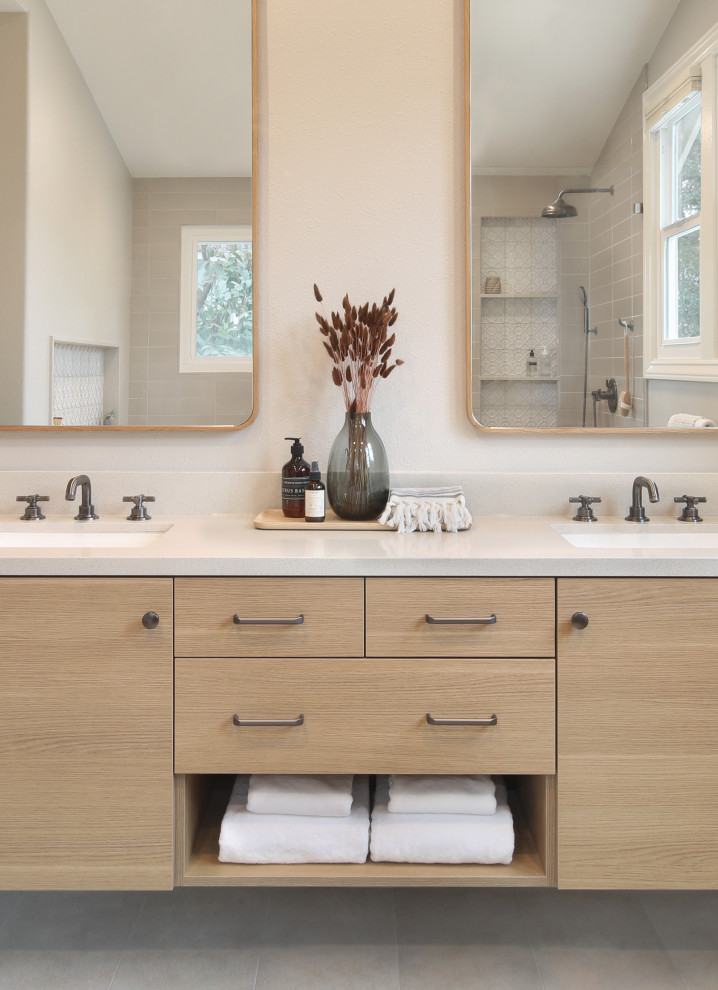 Harvey Court Master Bathroom