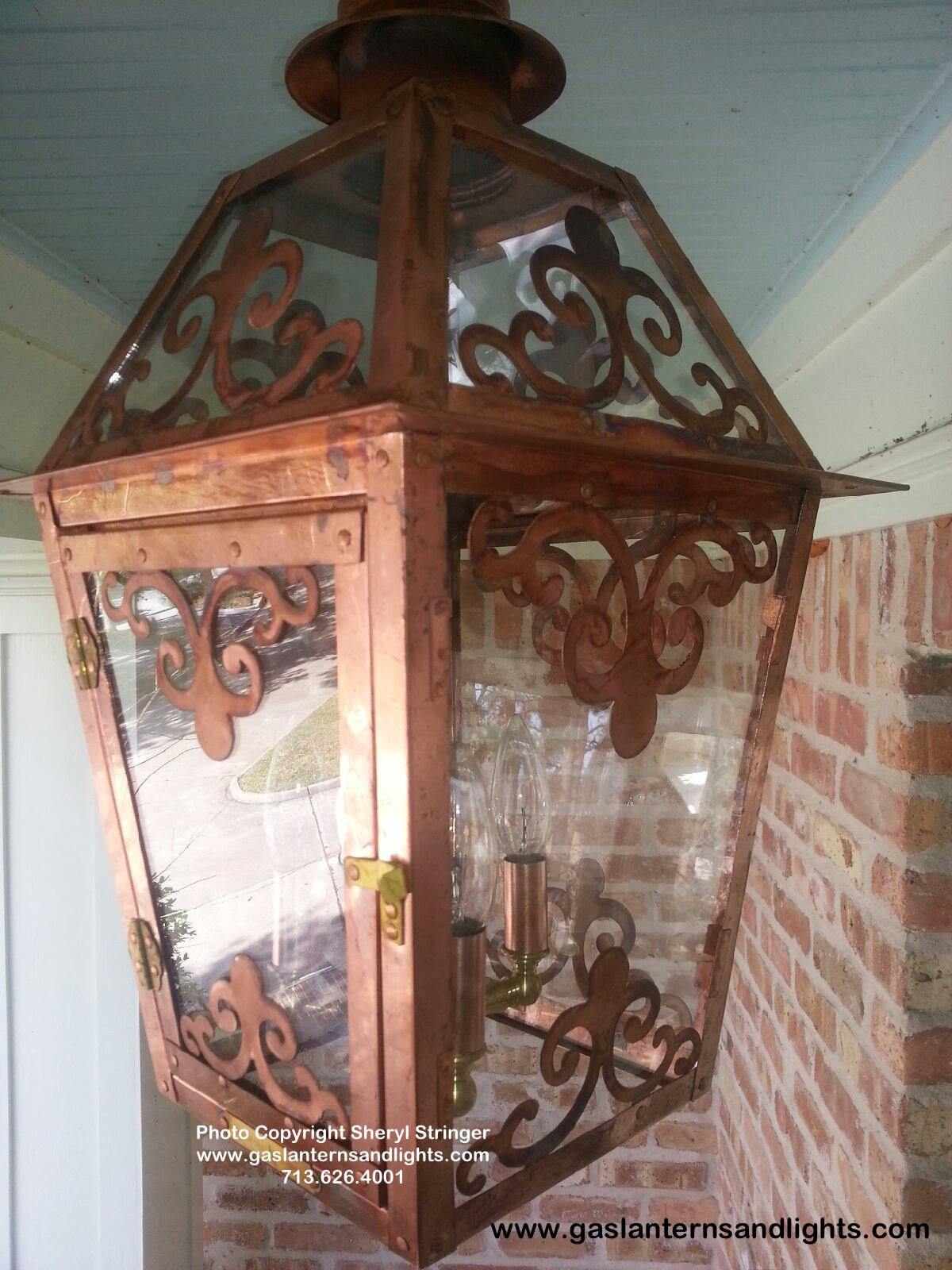 Sheryl's Electric Hanging Style 1 Lantern with Window Scolls
