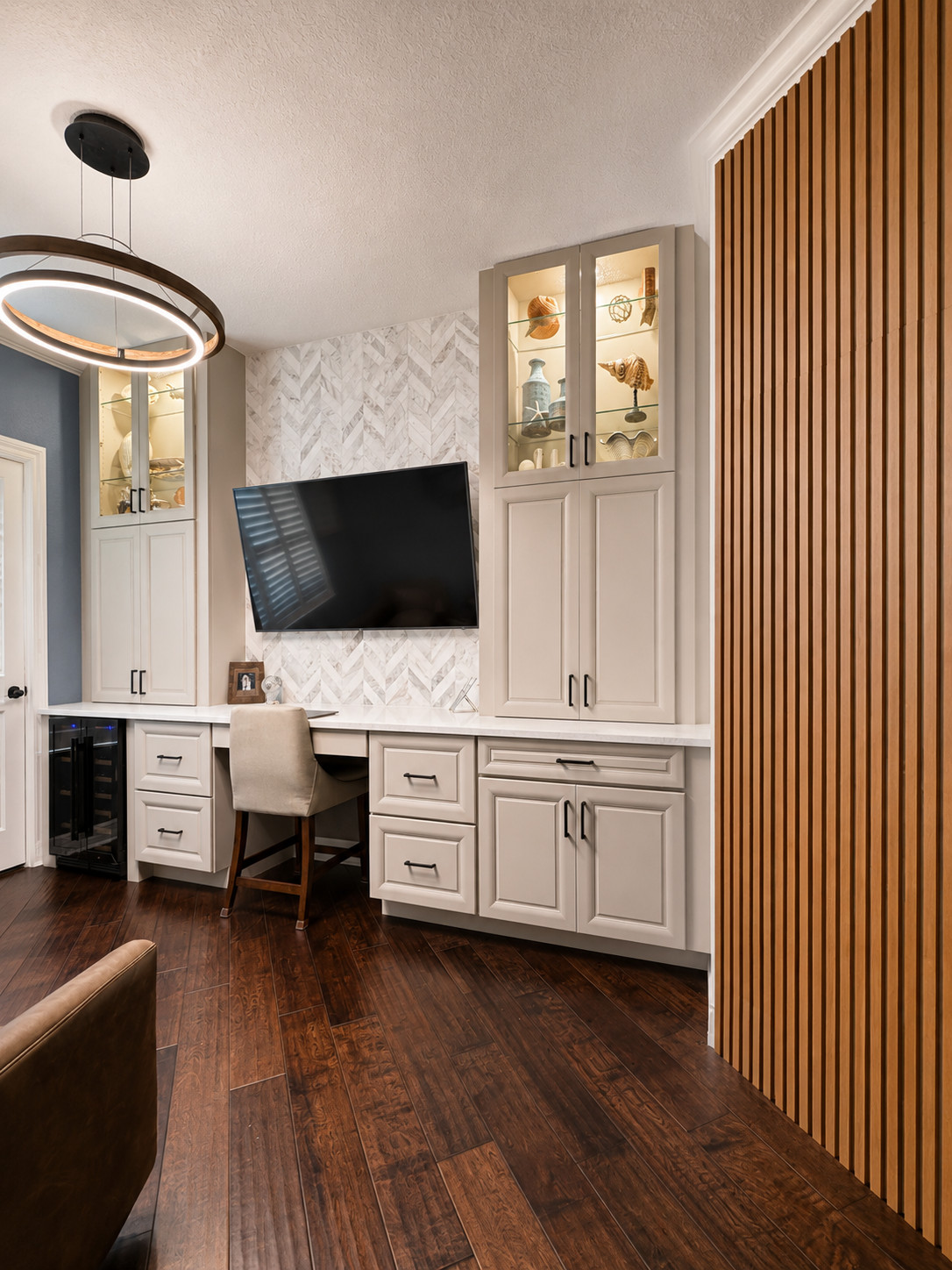 Office & Entertainment Space