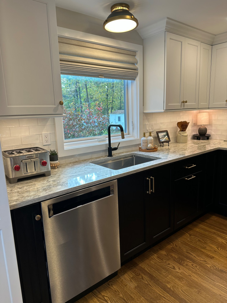 Example of a transitional kitchen design in Boston
