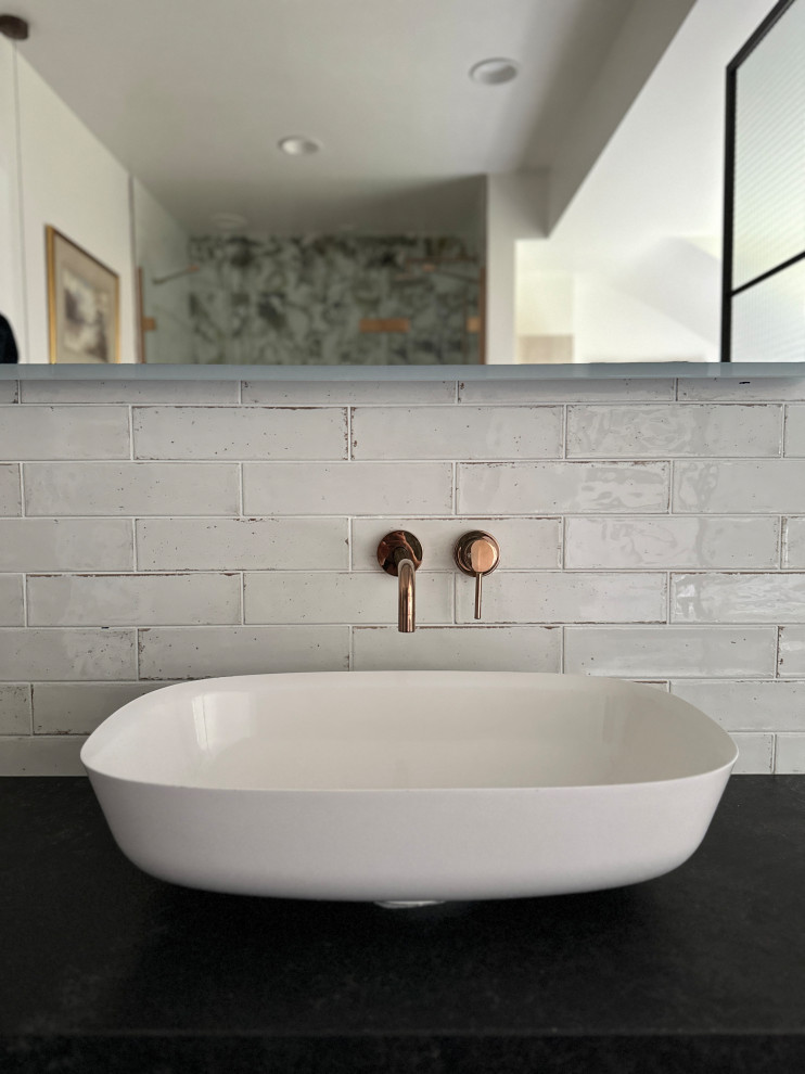 Contemporary bathroom