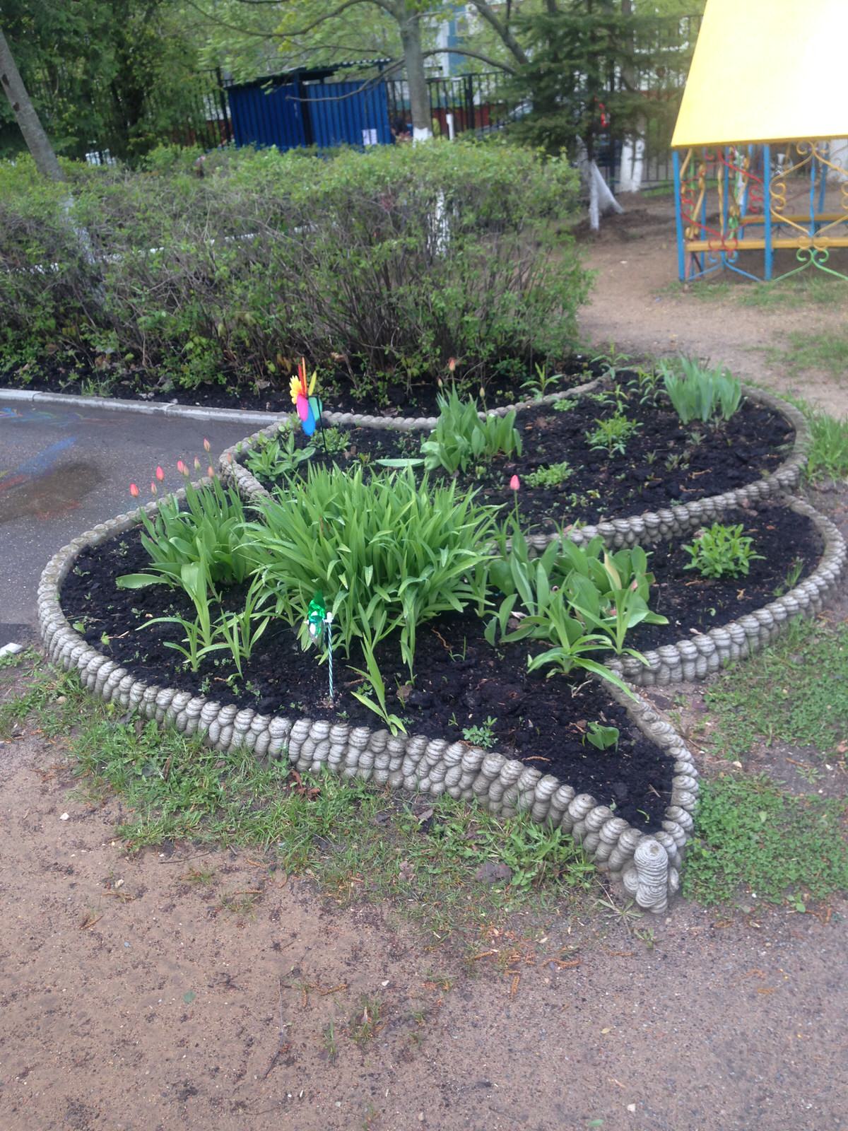 Декоративные вазоны и цветники