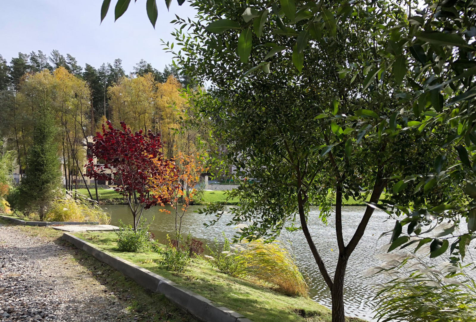 Дом у озера