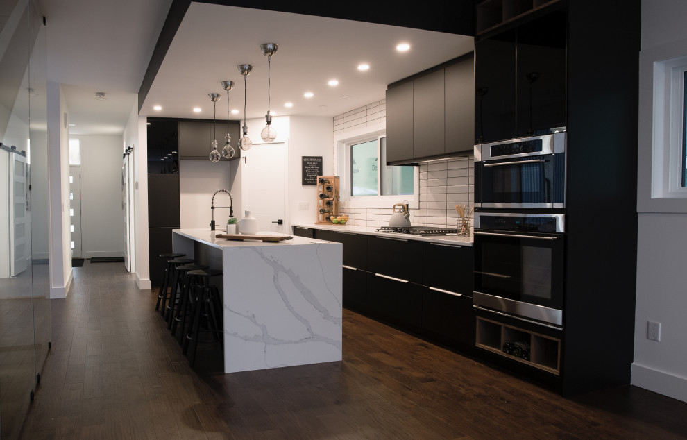 Inspiration for a contemporary kitchen remodel in Edmonton