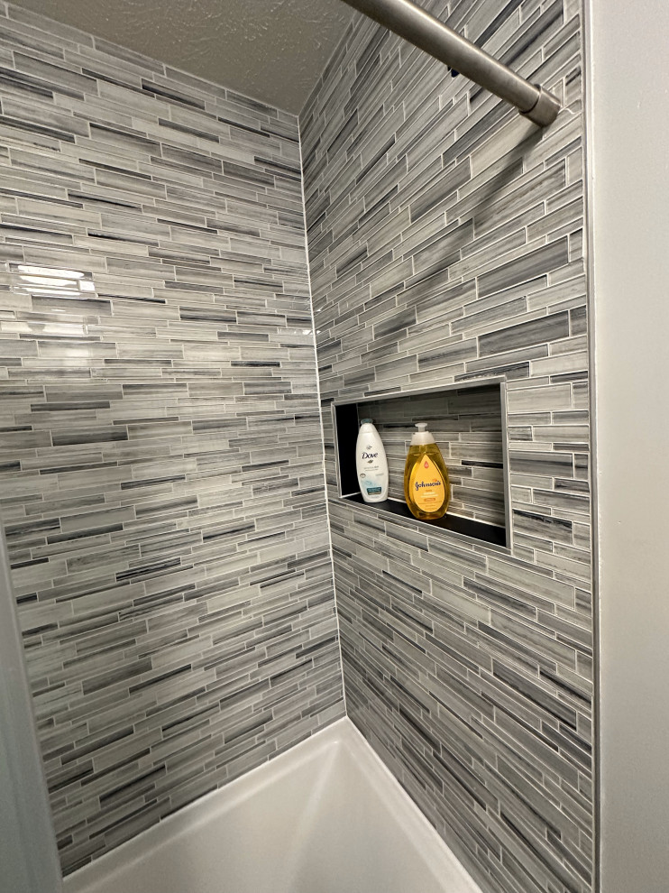 Barrington Park Bathroom