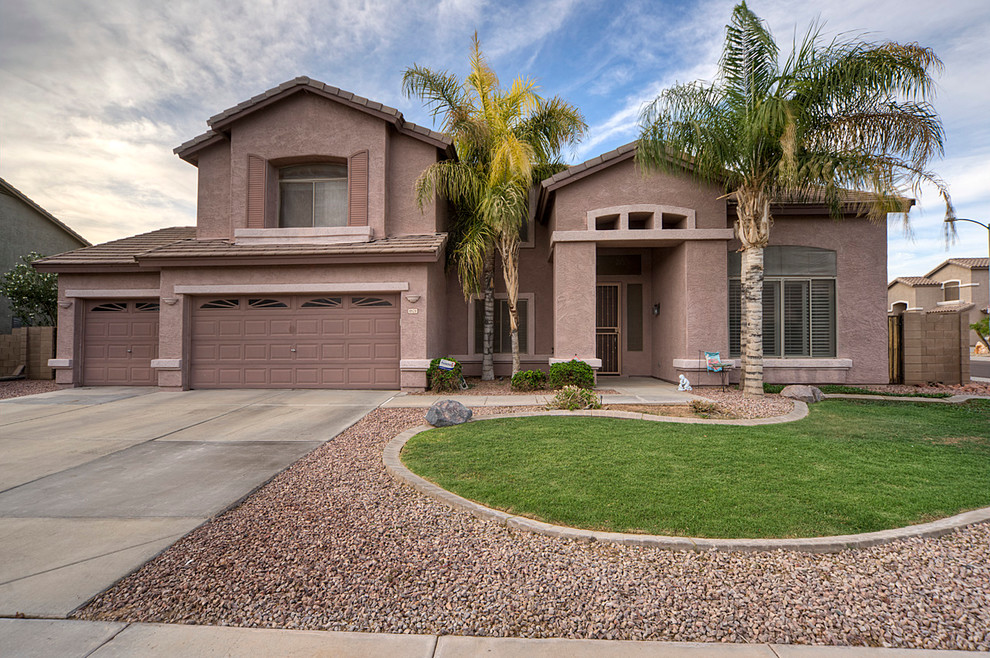 Photo of a traditional exterior in Phoenix.