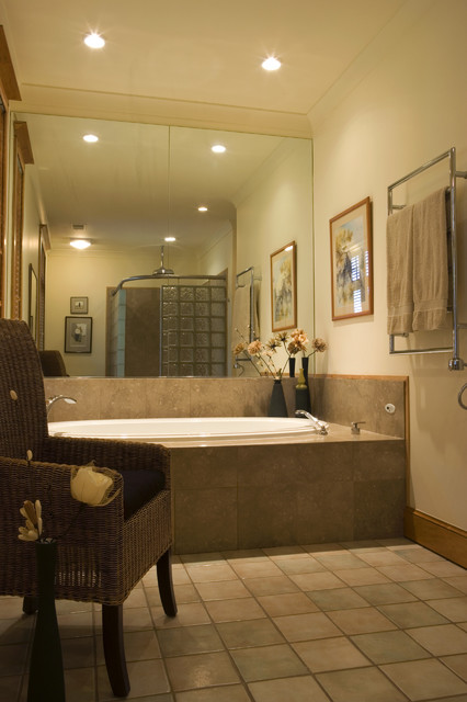 Andrews contemporary-bathroom