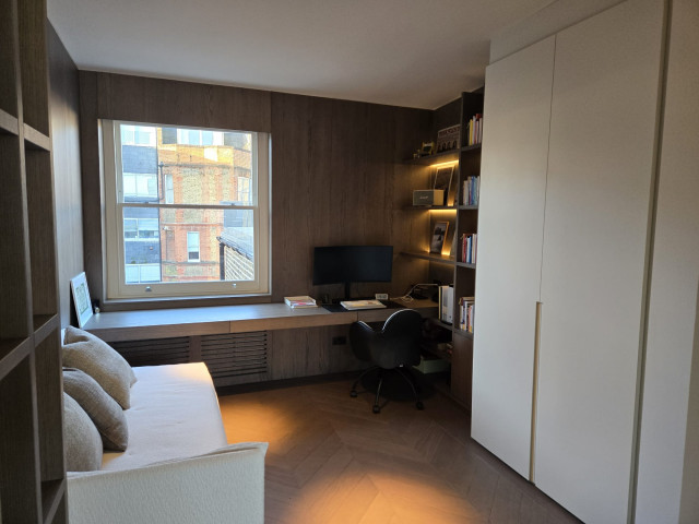 Home study contemporary-home-office