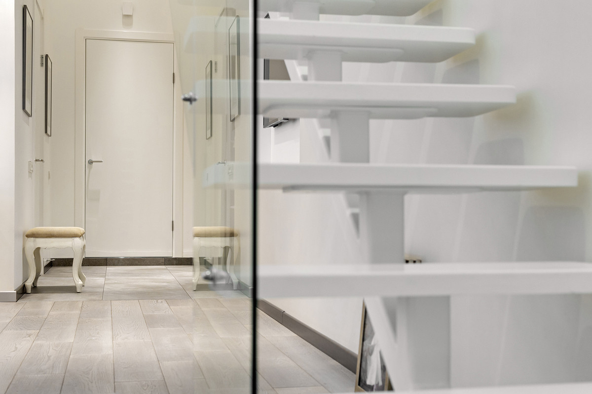 Белоснежная квартира в центре Санкт-Петербурга