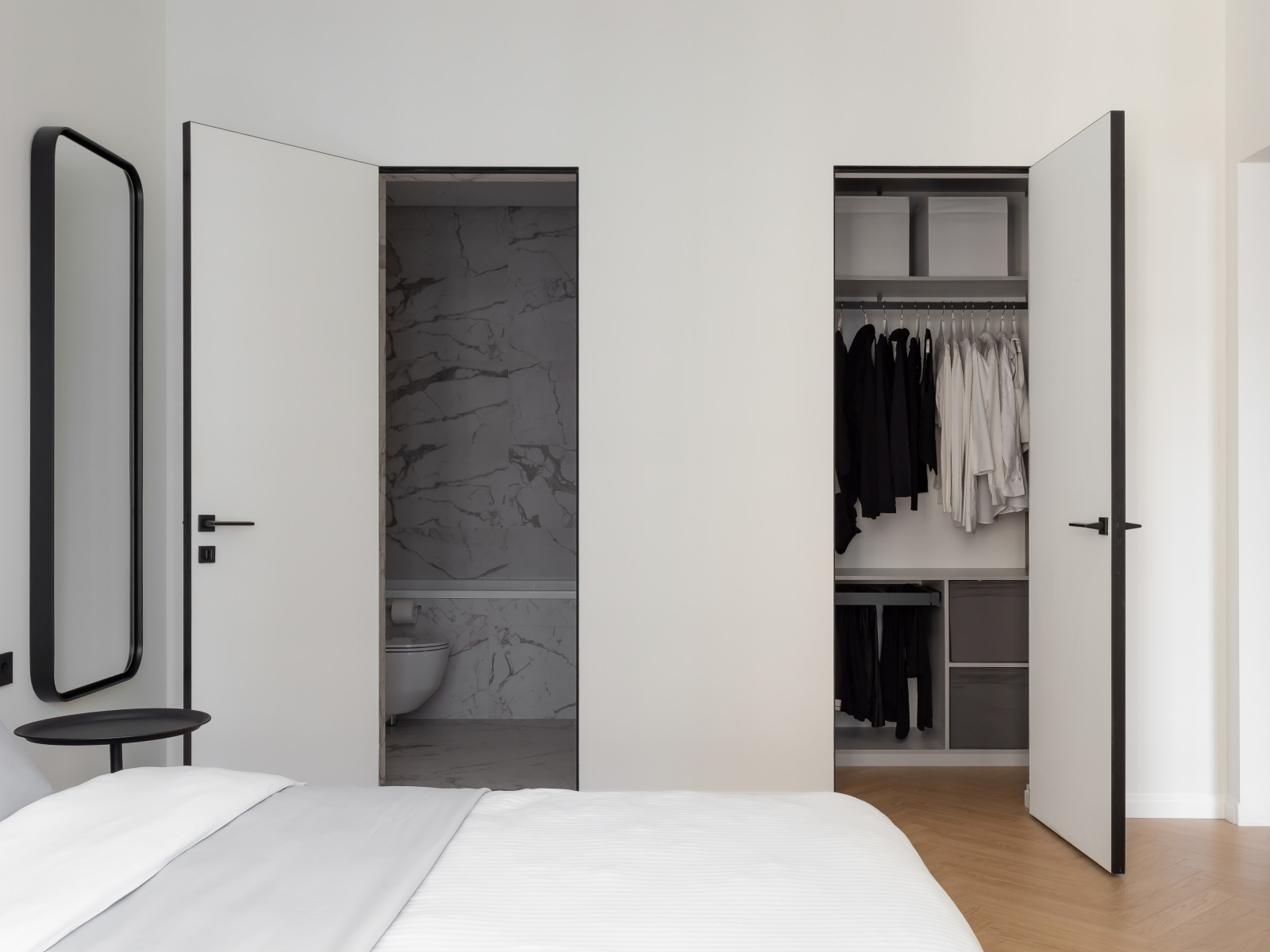 Графичный "Черно-белый" интерьер для студентки архитектурного ВУЗа