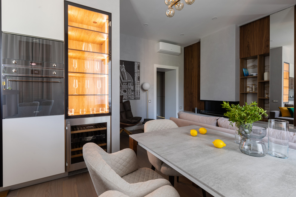 Меблировка квартиры. 28 позиций для кухни, гостиной, детской, ванной и кабинета.