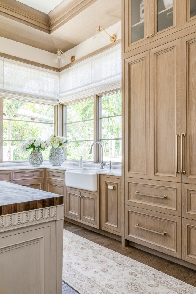 Example of a transitional kitchen design in Miami