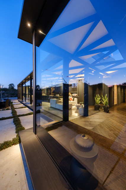 Glovers Barn modern