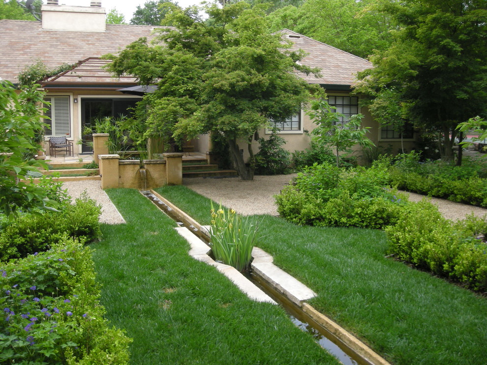 This is an example of a traditional garden in San Francisco with a water feature.