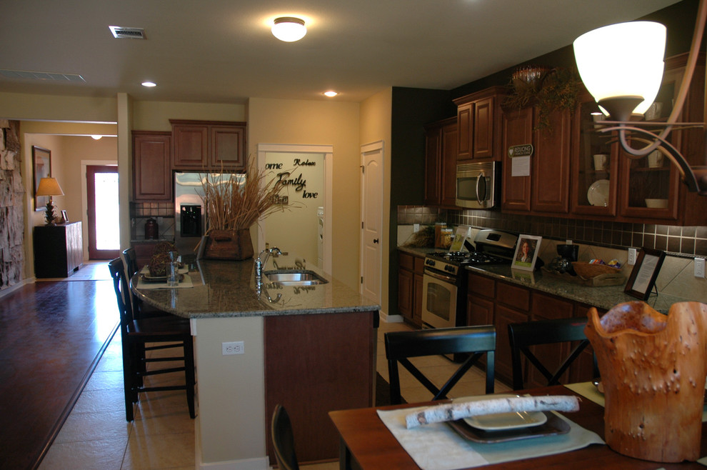 Home design - transitional home design idea in Austin