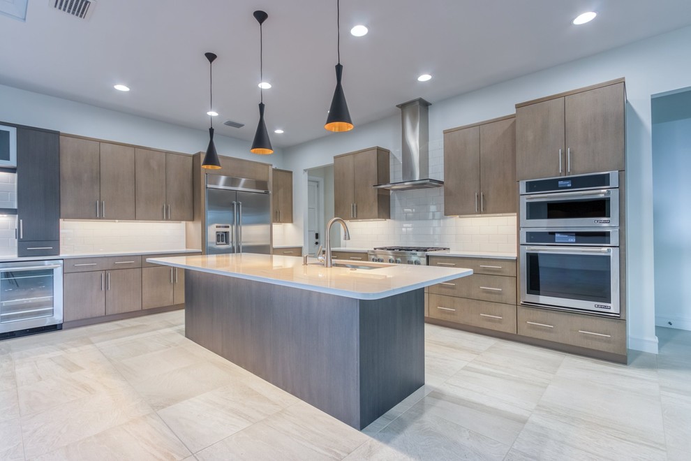 Example of a large minimalist kitchen design