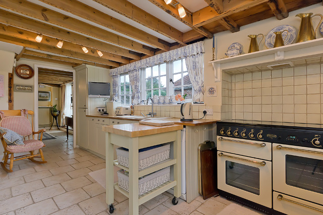 Country Kitchens lantlig-koek