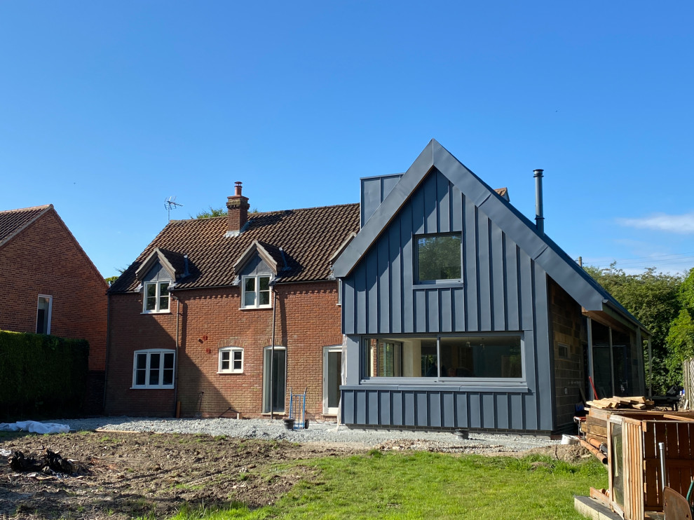 Modern Extension to Traditional Cottage